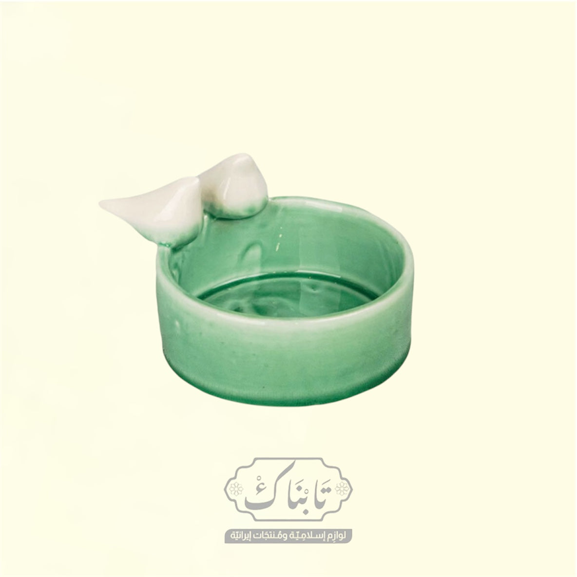 وعاء سيراميك مع طيور